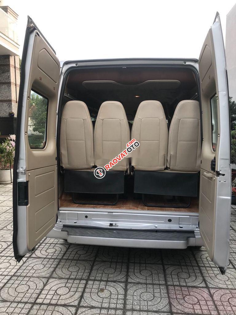 Cần bán gấp Ford Transit Luxury năm sản xuất 2017, màu bạc giá cạnh tranh-10