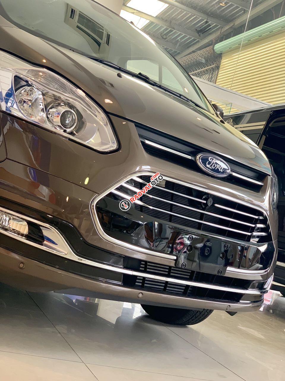 Giảm giá cực sâu - Tặng phụ kiện chính hãng khi mua chiếc Ford Tourneo 2.0L Titanium AT, sản xuất 2019-12