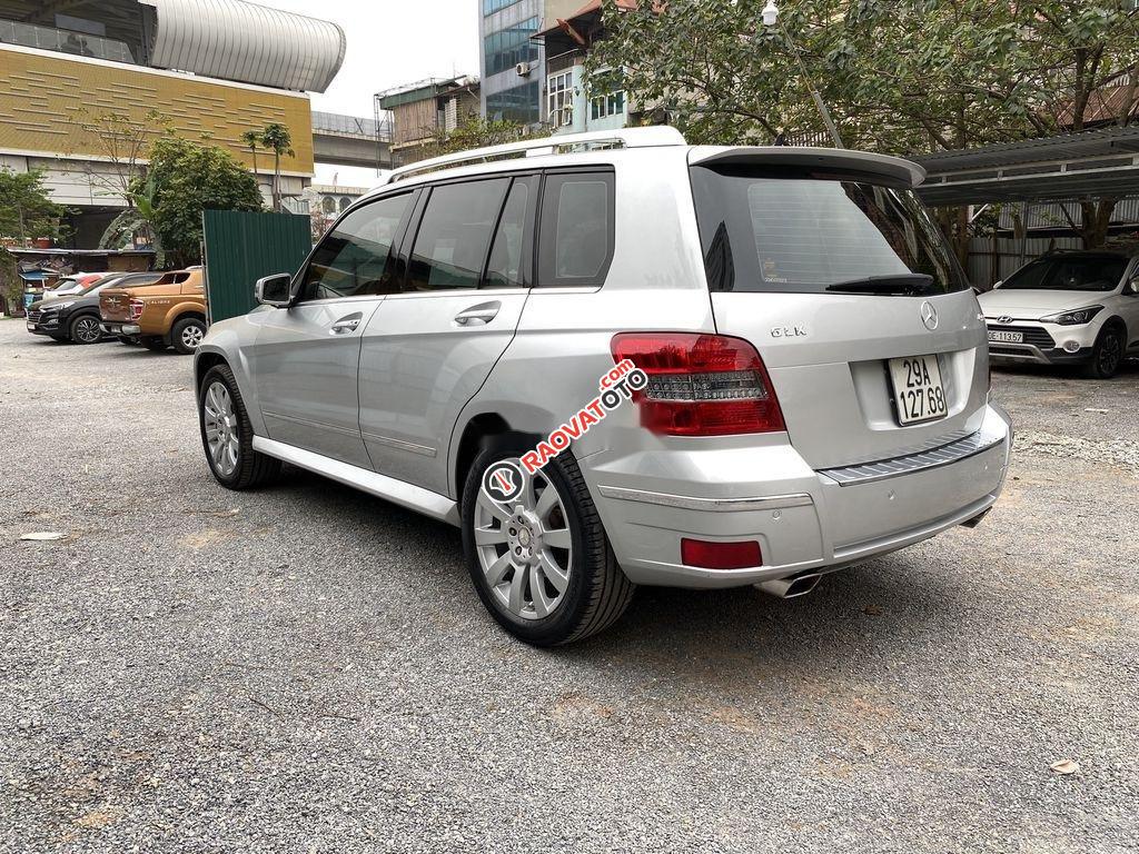 Bán Mercedes GLK 300 đời 2010, màu bạc, xe nhập, giá 565tr-5