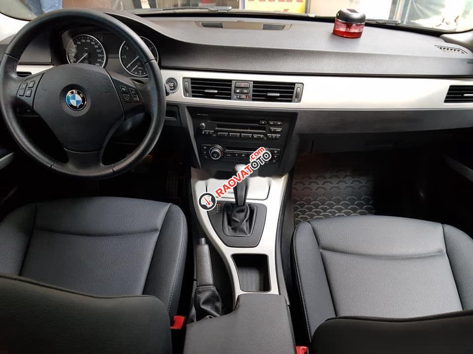 Cần bán xe BMW 320i năm sản xuất 2009, nhập khẩu-2