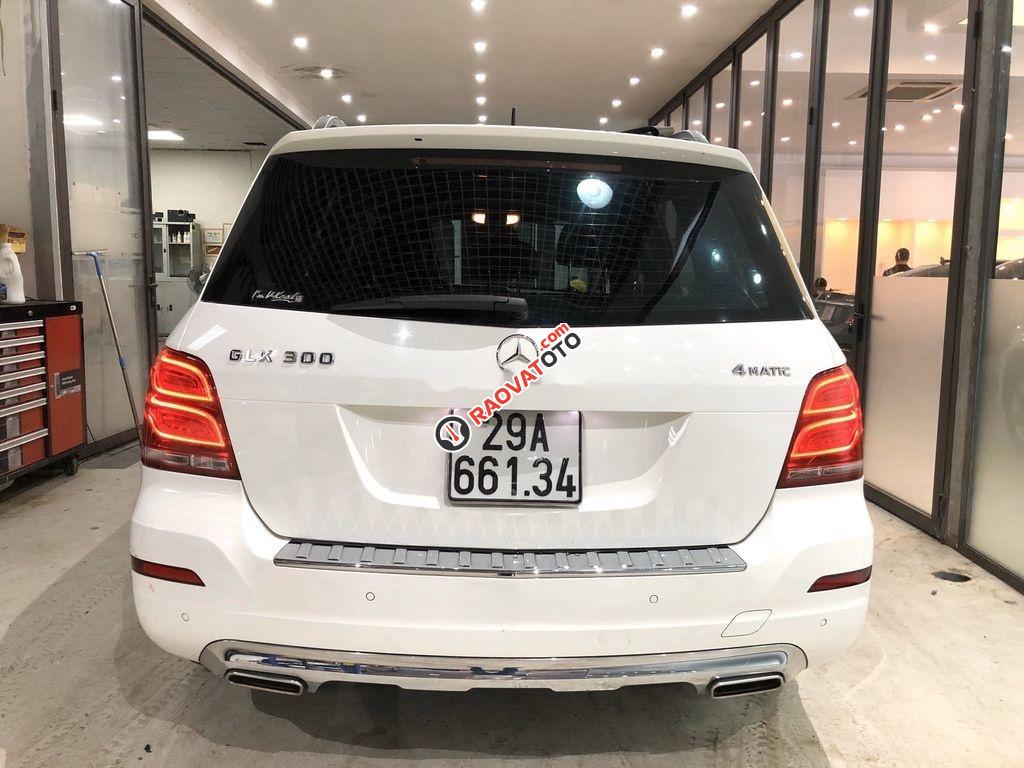 Cần bán Mercedes GLK300 4Matic năm 2012, giá 920tr-9