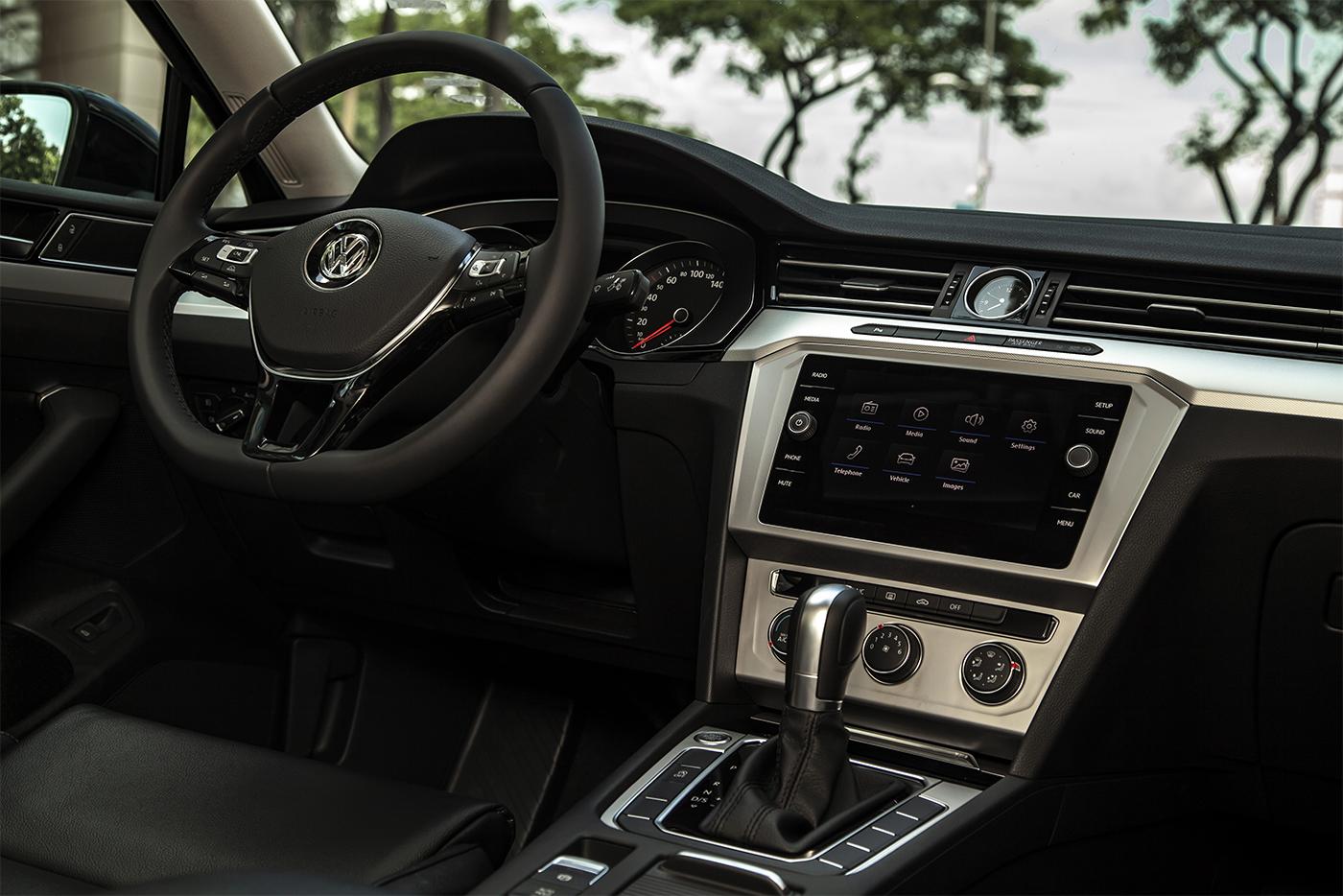 Cần bán Volkswagen Passat Comfort sedan nhập khẩu chính hãng từ Đức-7