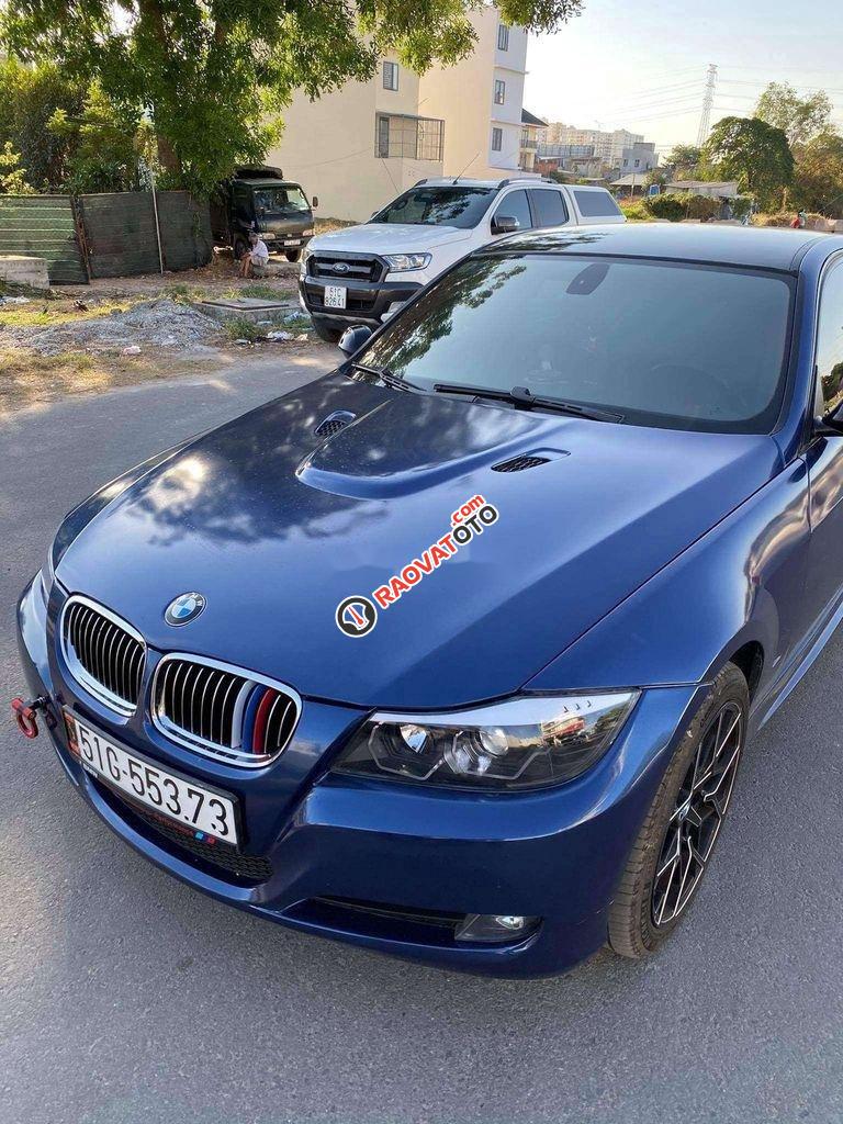 Cần bán BMW 320i đời 2009, màu xanh lam, xe nhập, giá tốt-7