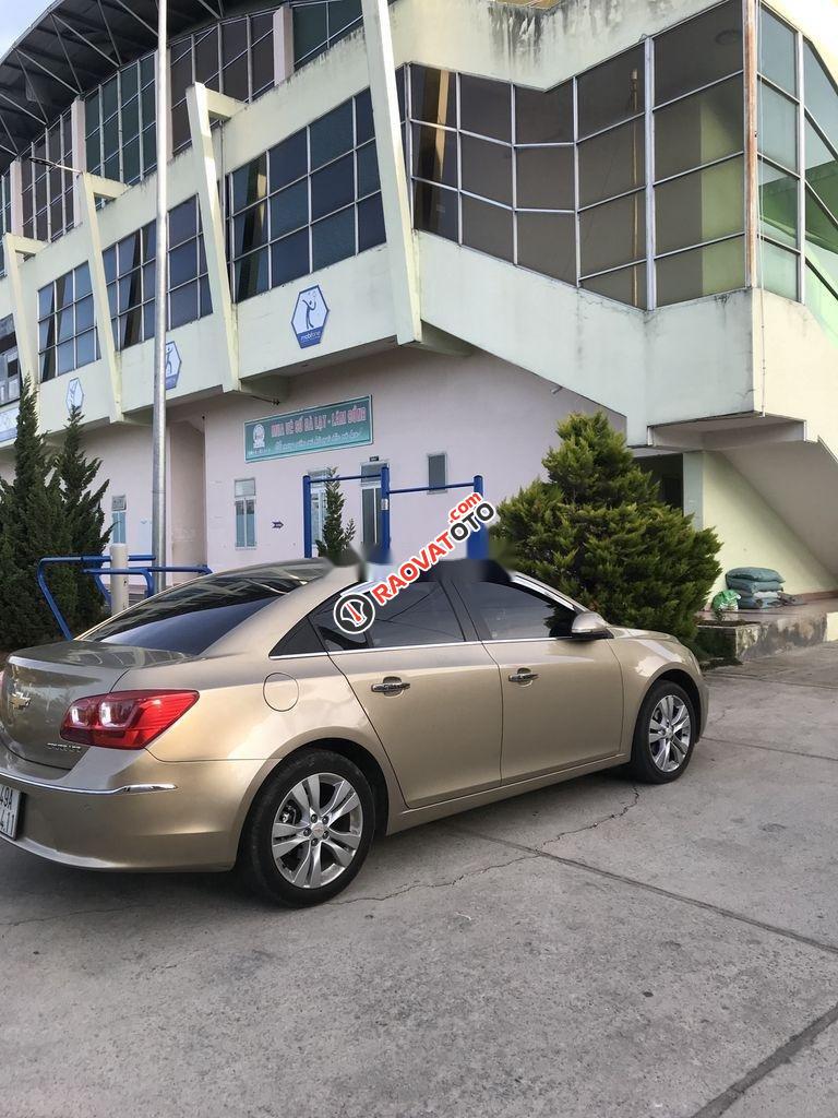 Cần bán xe Chevrolet Cruze 1.8 năm 2016, giá tốt-4
