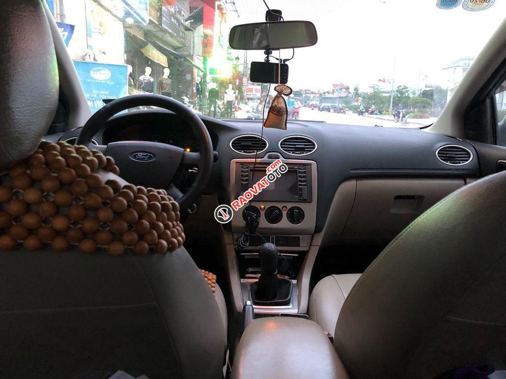 Cần bán xe Ford Focus 1.8MT năm sản xuất 2007, màu đen, giá tốt-4