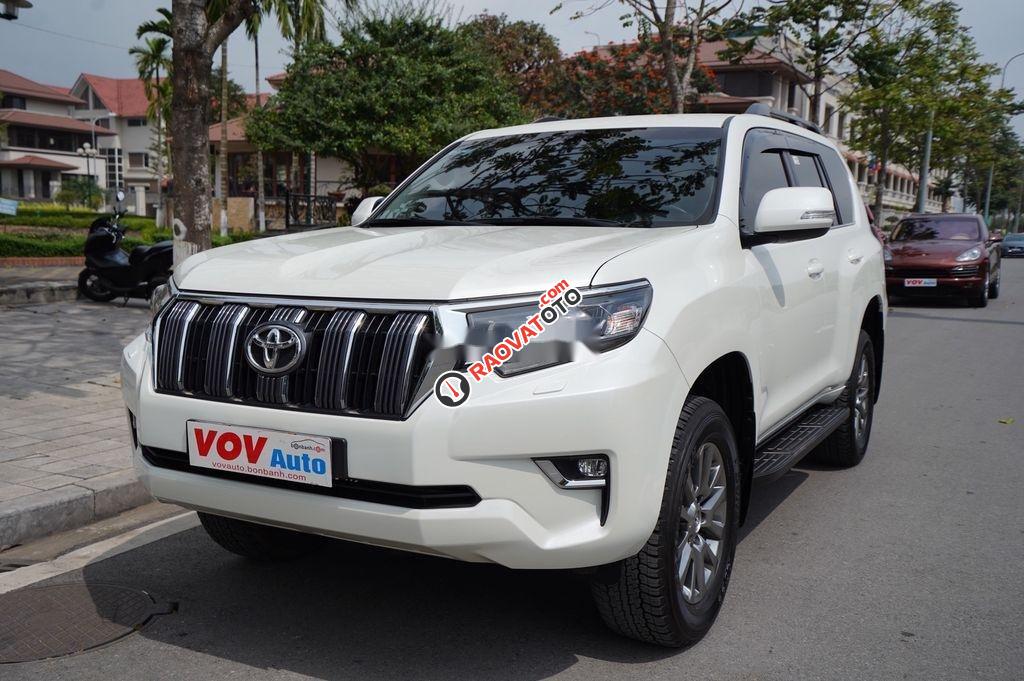 Bán Toyota Prado năm 2018, màu trắng-0