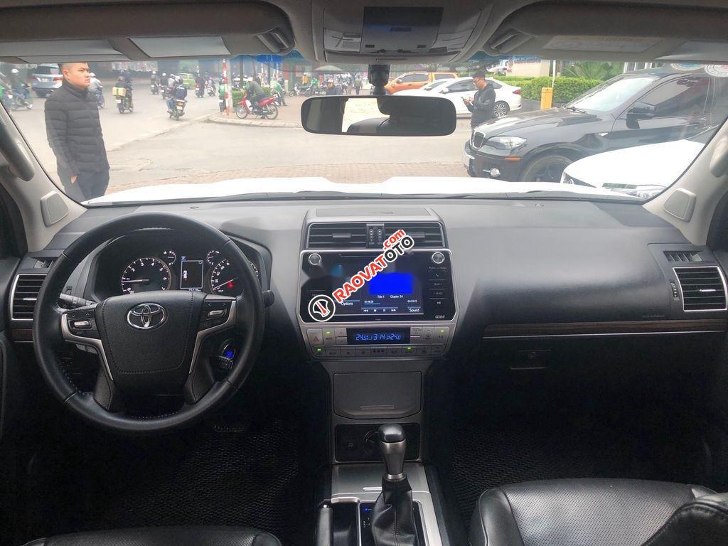 Bán Toyota Prado năm 2018, màu trắng-6