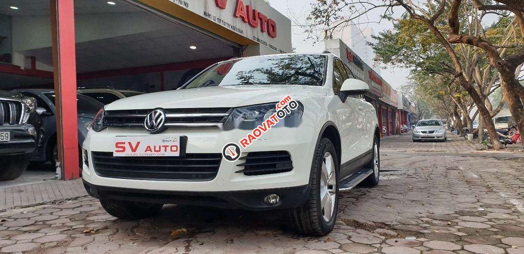 Cần bán gấp Volkswagen Touareg 2014, màu trắng, nhập khẩu nguyên chiếc, giá chỉ 999 triệu-10