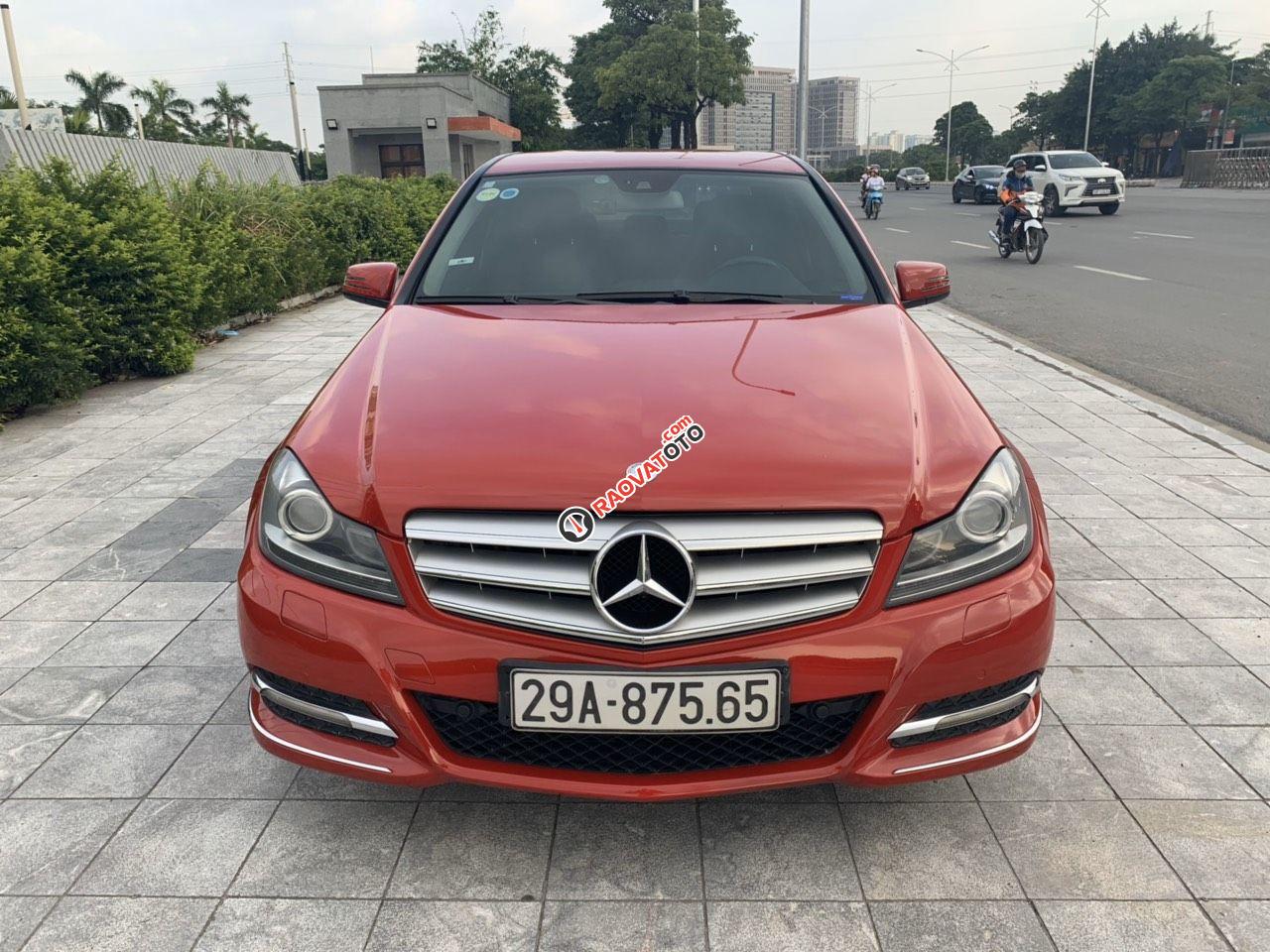 Phú Quý Auto cần thanh lý xe Mercedes C 200 đời 2011, màu đỏ, giá tốt-0