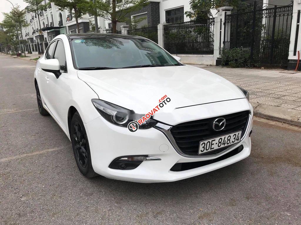 Cần bán xe Mazda 3 Facelift năm 2017, màu trắng, giá tốt-6