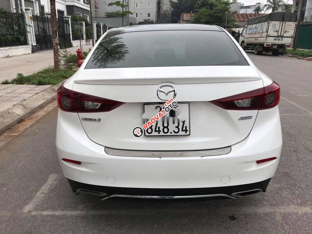 Cần bán xe Mazda 3 Facelift năm 2017, màu trắng, giá tốt-3