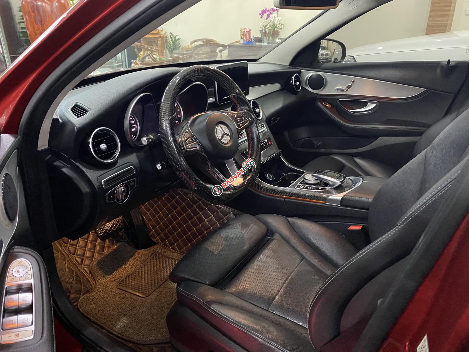 Cần bán nhanh Mercedes C300 đời 2015, màu đỏ, xe đẹp như mới-5