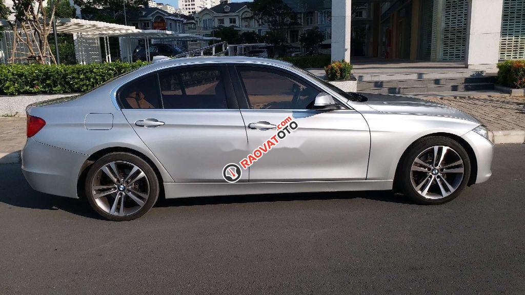 Cần bán lại xe BMW 3 Series 320i 2014, màu bạc, nhập khẩu chính chủ-5