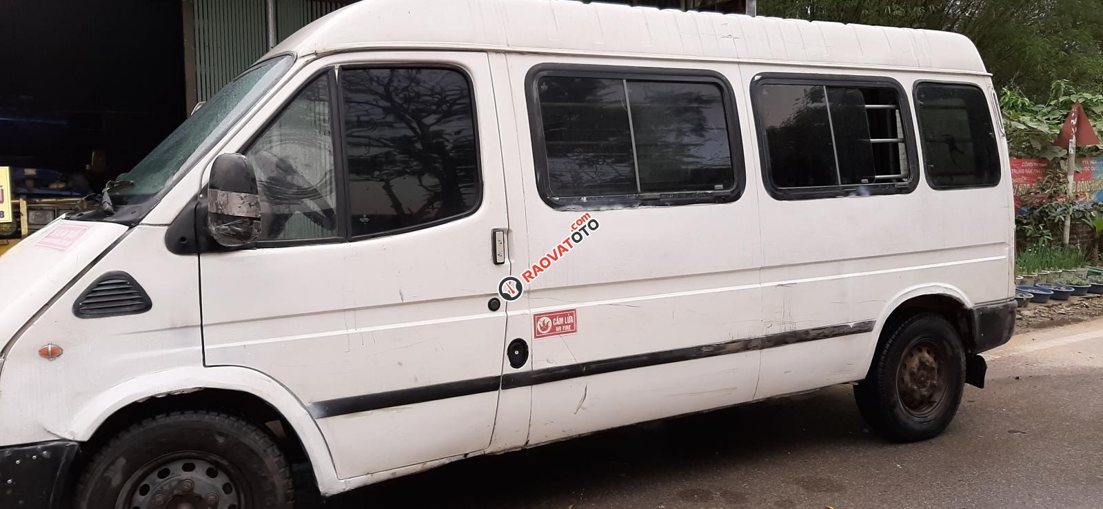 Cần bán gấp Ford Transit đời 2002, màu trắng, giá rẻ-4