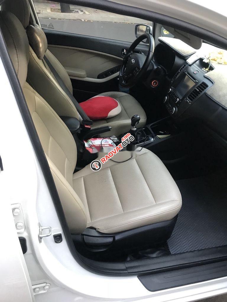 Bán Kia Cerato MT 2016, màu trắng xe gia đình, giá 410tr-5