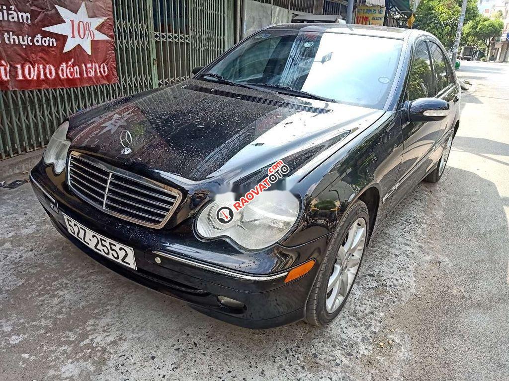Cần bán gấp Mercedes đời 2003, màu đen, xe nhập, 210 triệu-0