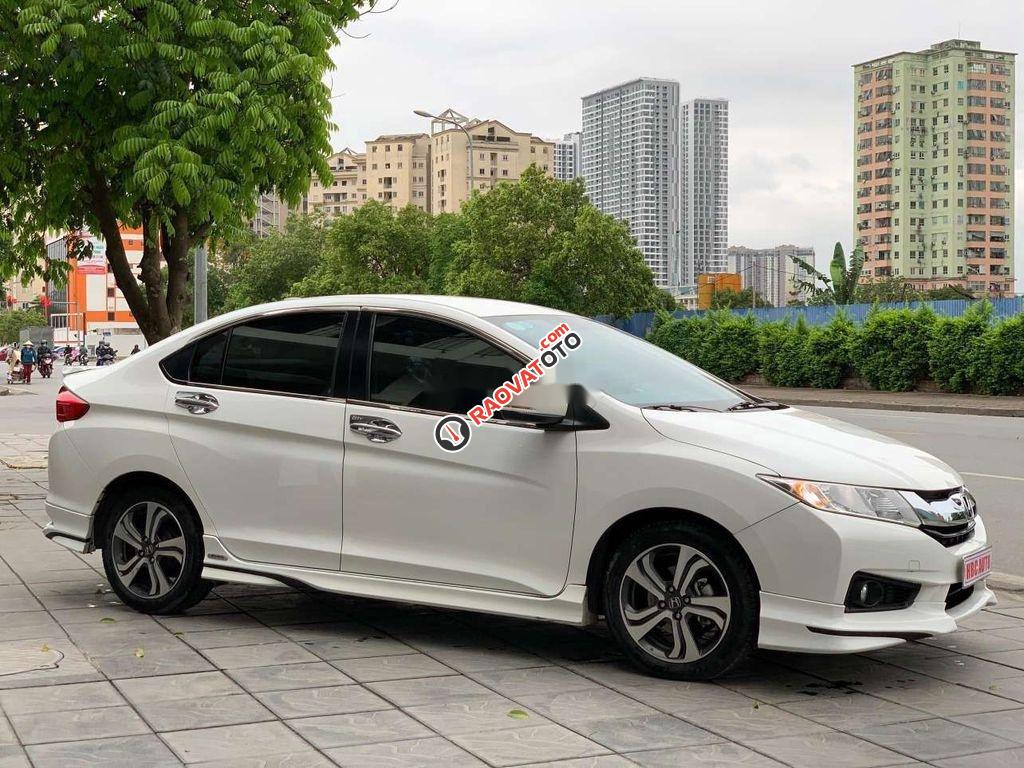 Bán Honda City CVT sản xuất 2016, màu trắng, giá 486tr-3
