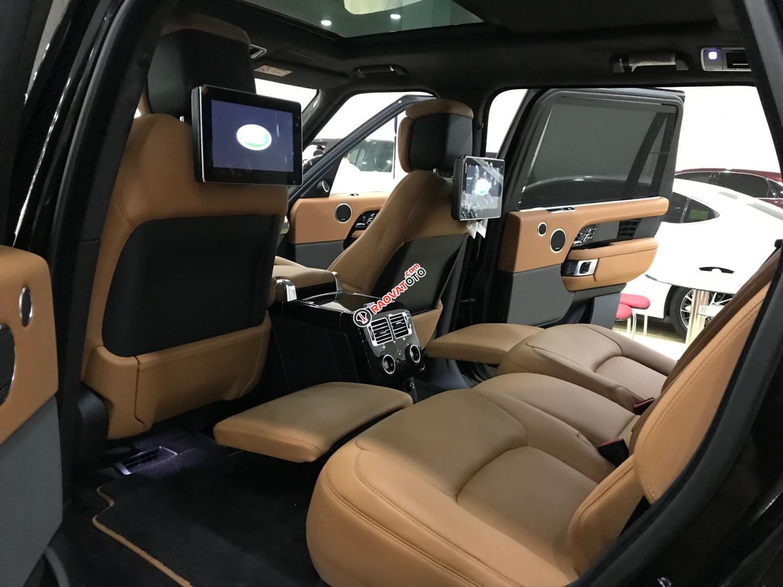 Bán lại chiếc LandRover Range Rover Autobiography LWB P400E, sản xuất 2019, màu đen, xe nhập-12