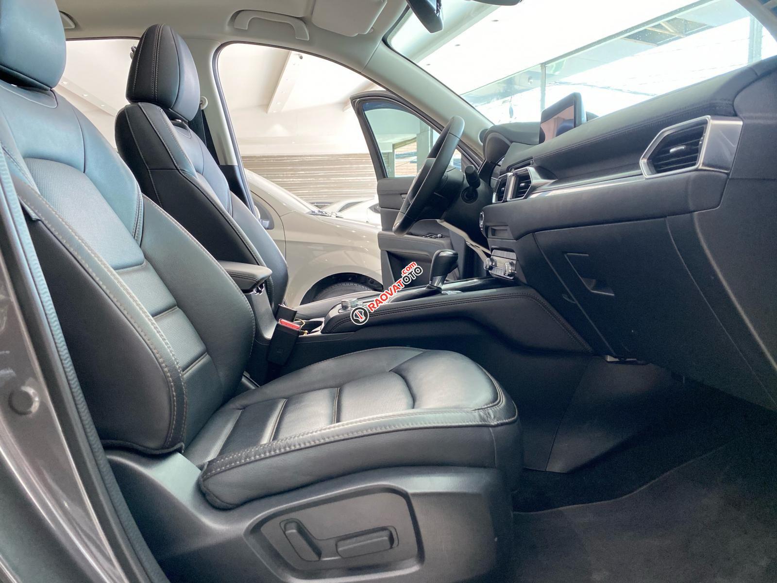 Cần bán gấp Mazda CX 5 2WD năm 2019, màu xám, xe siêu lướt-3