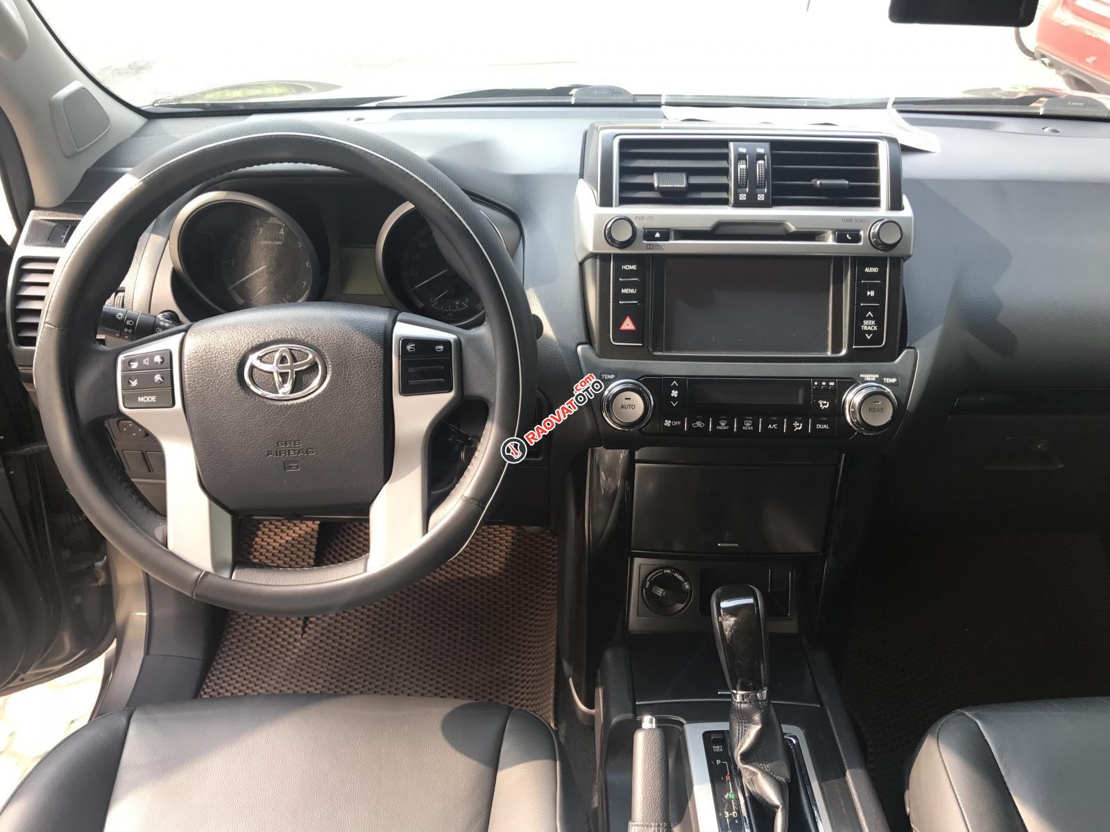 Bán nhanh chiếc Toyota Prado đời 2015, màu nâu, nhập khẩu nguyên chiếc-2
