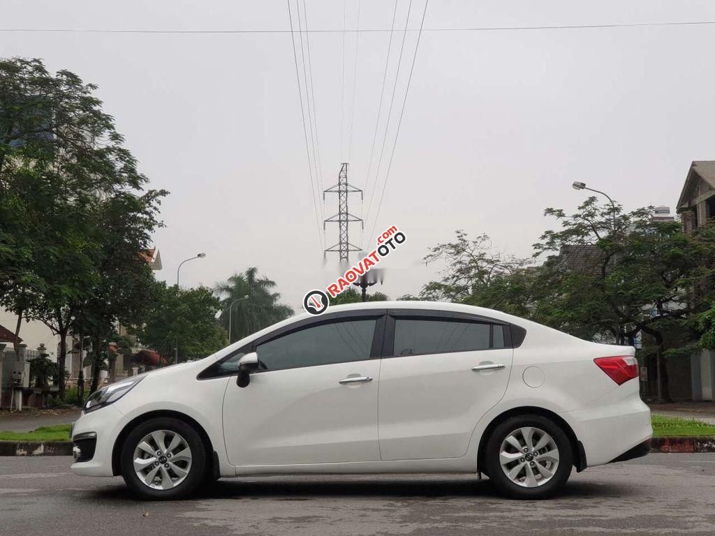 Bán Kia Rio AT đời 2015, màu trắng, nhập khẩu, giá tốt-2