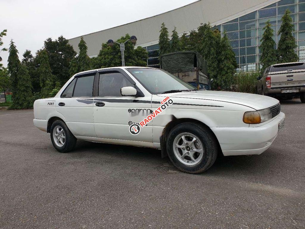 Bán Nissan Sunny sản xuất 1990, màu trắng, nhập khẩu, số sàn, giá tốt-9
