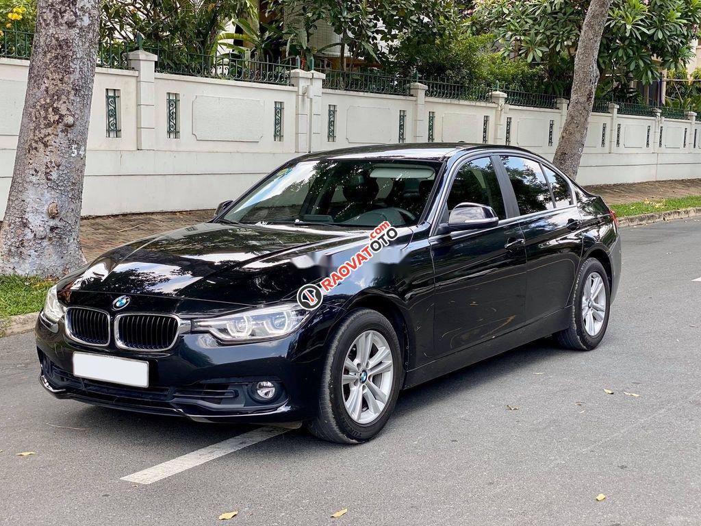 Cần bán xe BMW 3 Series 320i đời 2017, màu đen-0