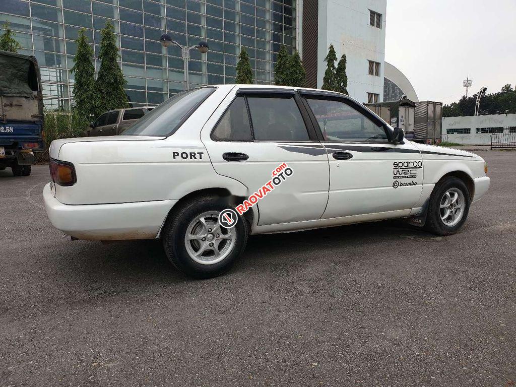 Bán Nissan Sunny sản xuất 1990, màu trắng, nhập khẩu, số sàn, giá tốt-7