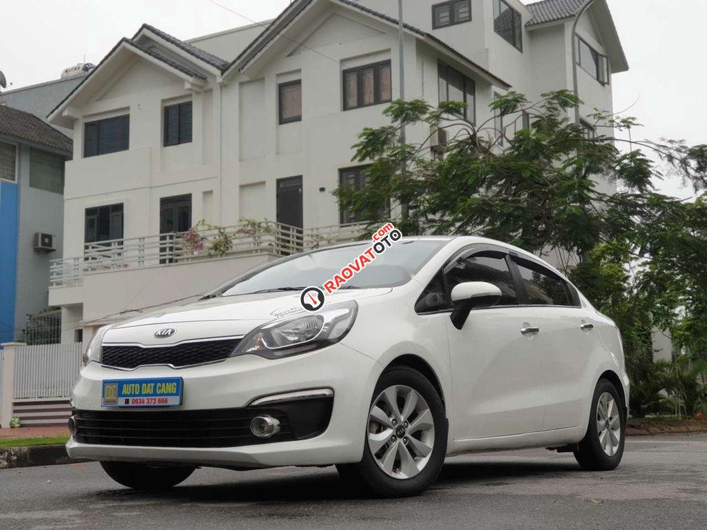 Bán Kia Rio AT đời 2015, màu trắng, nhập khẩu, giá tốt-1