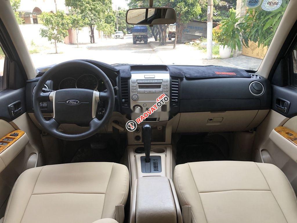 Cần bán xe Ford Everest AT năm sản xuất 2011 còn mới-2