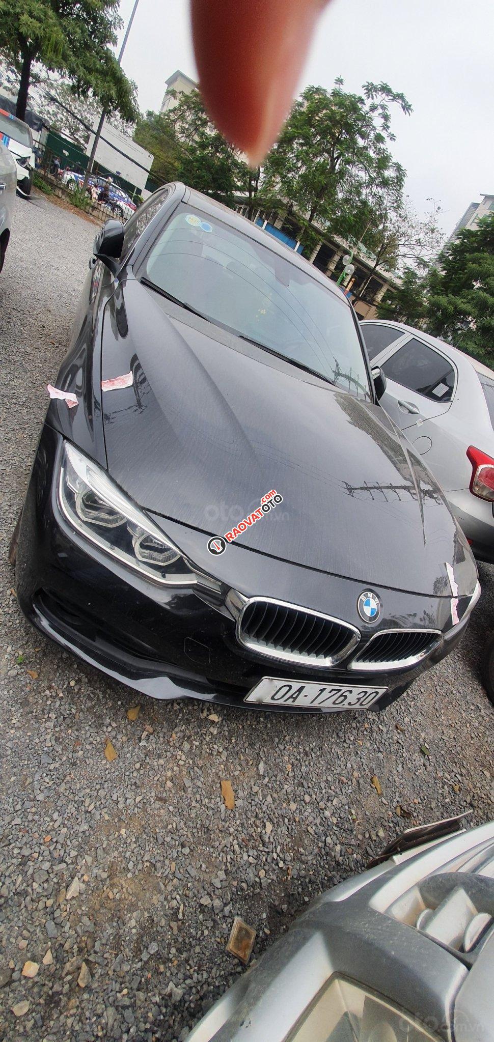 Ngân hàng phát mãi tài sản chiếc BMW 3 Series 320i đời 2016, màu đen, nhập khẩu nguyên chiếc-4