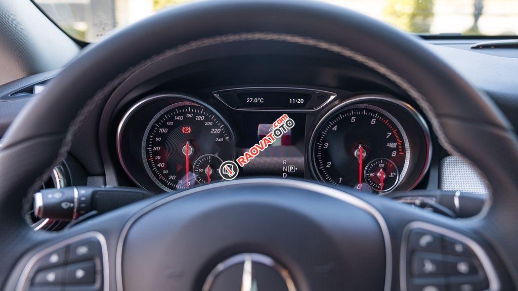 Cần bán xe Mercedes CLA200 sản xuất 2018, màu đỏ, nhập khẩu-8