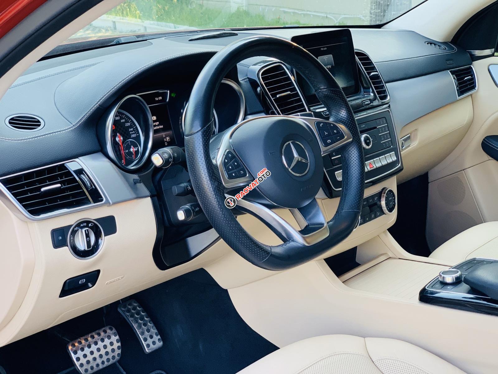Cần bán lại chiếc Mercedes-Benz GLE 450 4Matic, sản xuất 2016, màu đỏ, xe nhập-4