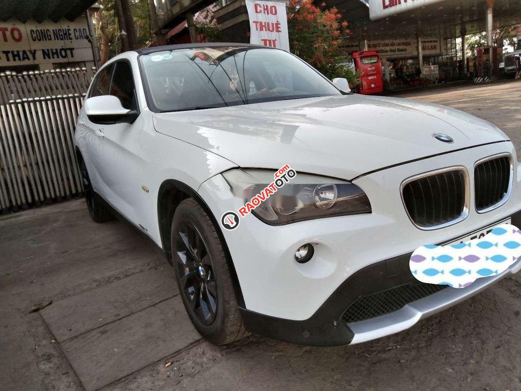 Bán BMW X1 năm sản xuất 2010, màu trắng, nhập khẩu  -3