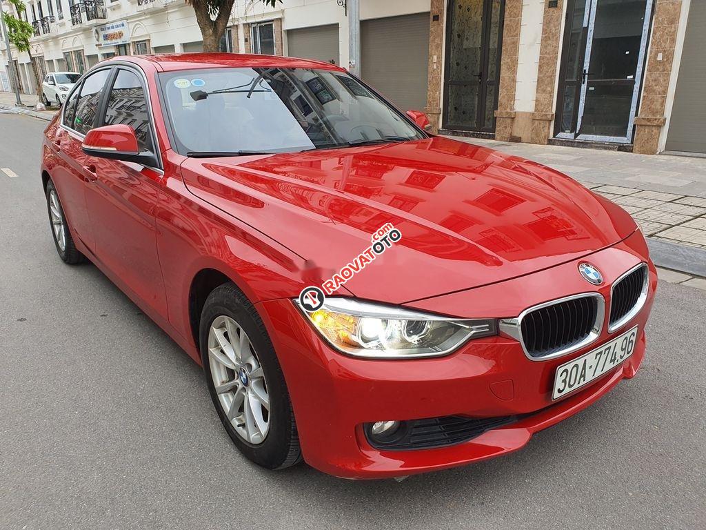 Cần bán gấp BMW 3 Series 320i sản xuất 2015, màu đỏ, xe nhập như mới-0