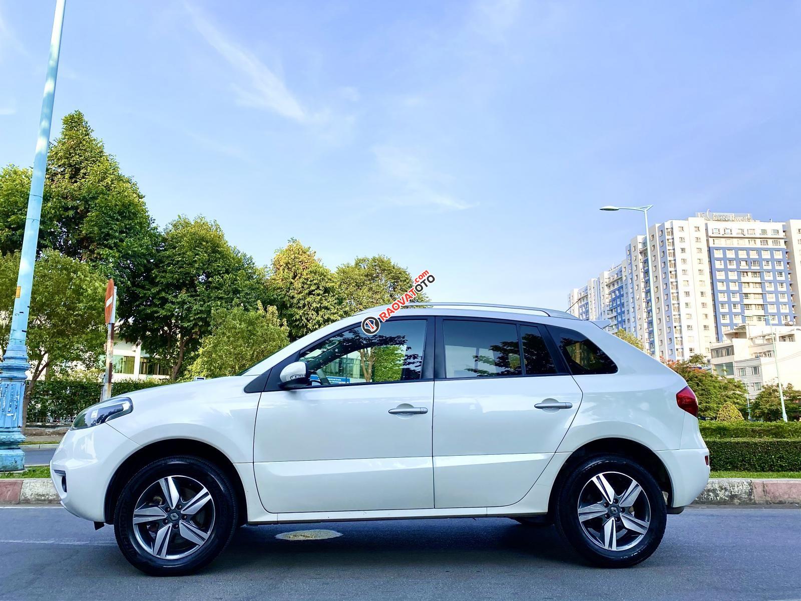 Cần bán xe Renault Koleos năm sản xuất 2015, màu trắng, xe nhập-5