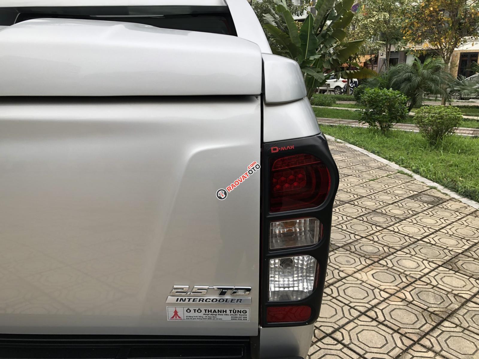 Bán Isuzu Dmax năm sản xuất 2016, màu bạc, nhập khẩu, giá thấp-9