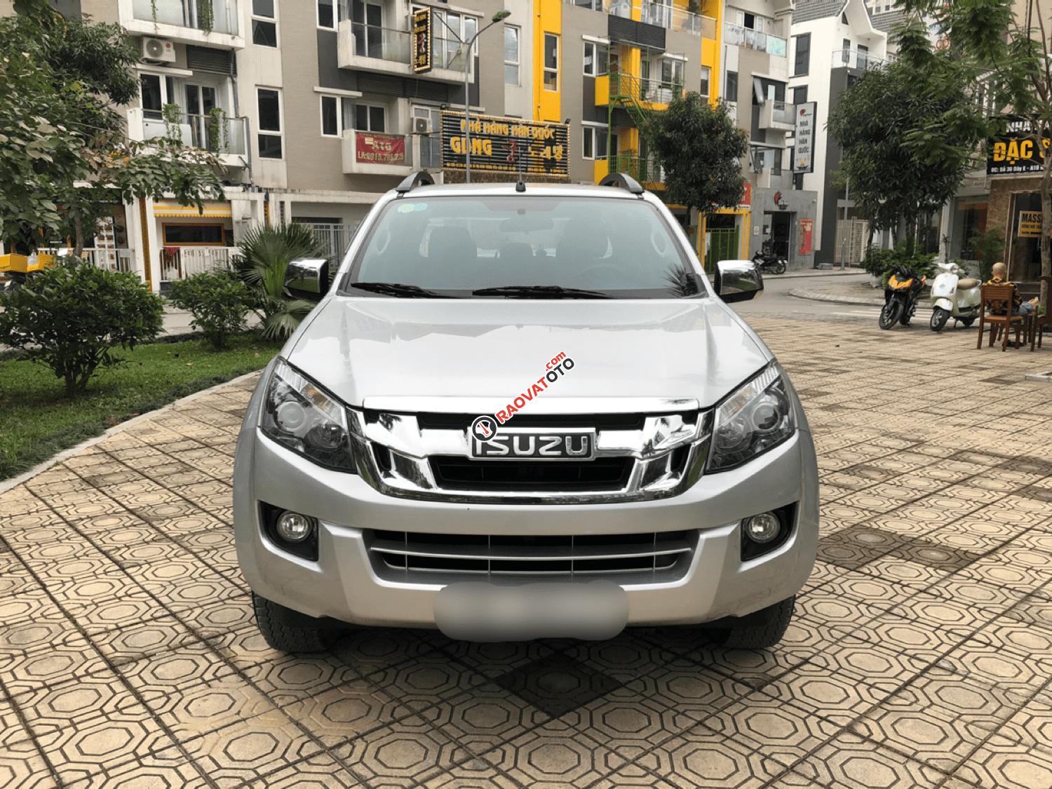 Cần bán xe Isuzu Dmax năm 2016, màu bạc, chính chủ đi từ đầu-3