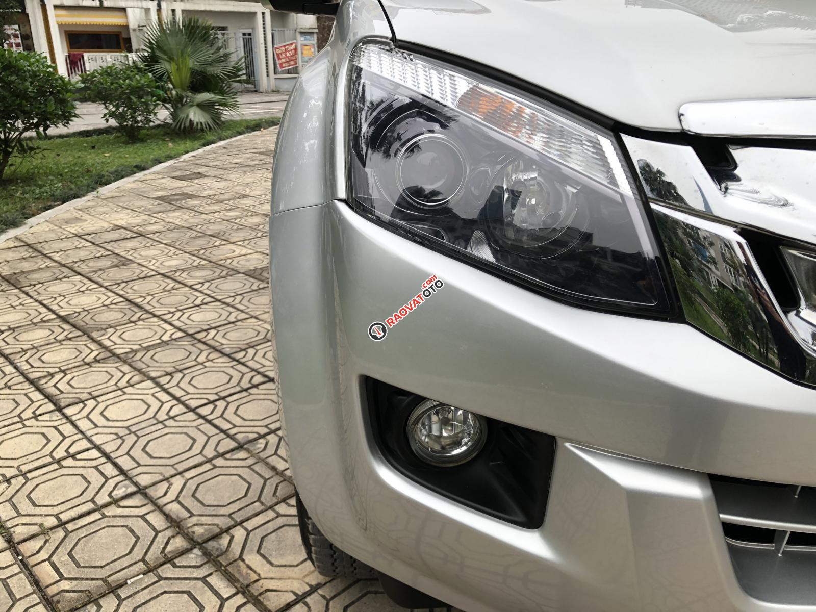 Bán Isuzu Dmax năm sản xuất 2016, màu bạc, nhập khẩu, giá thấp-10