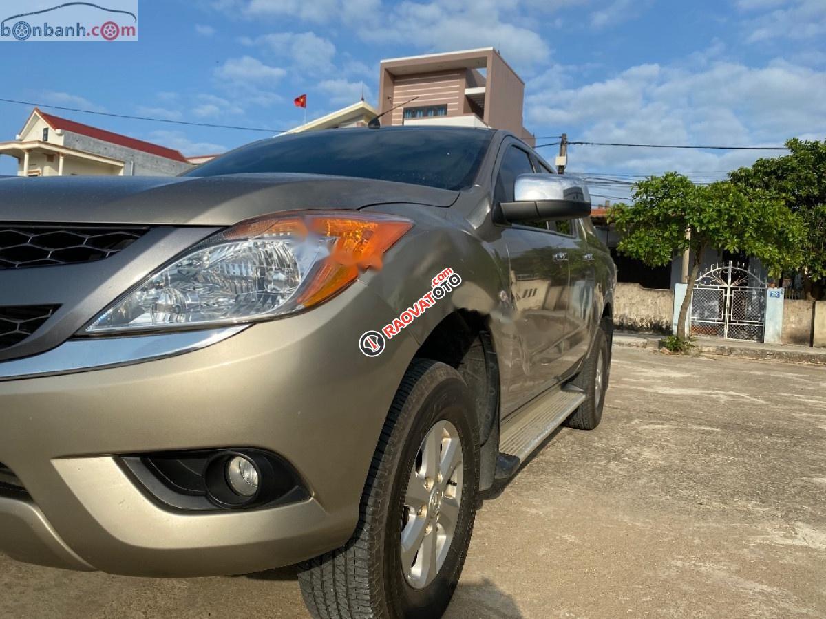 Xe Mazda BT 50 MT sản xuất 2015 số sàn, giá 385tr-6