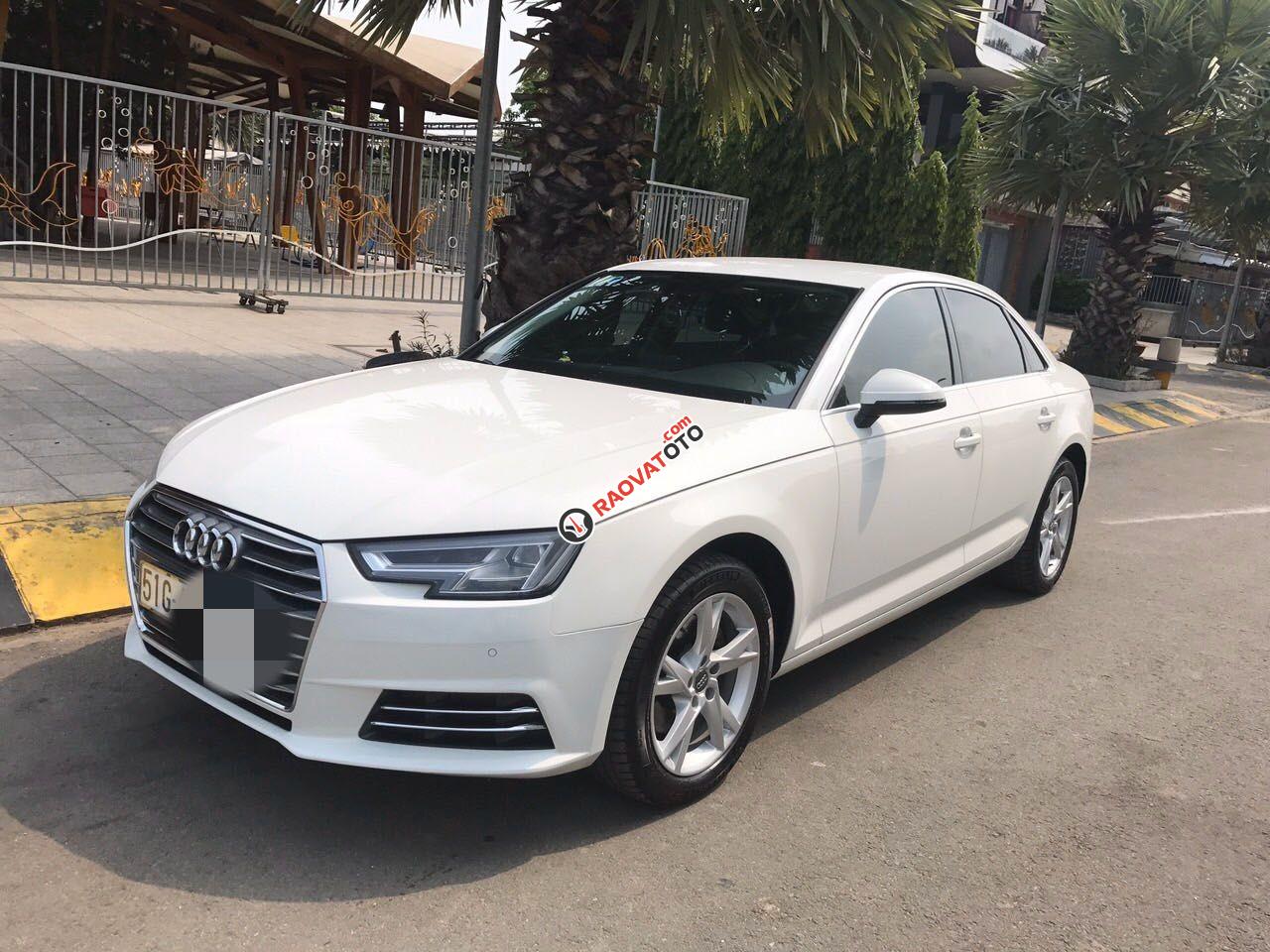 Chính chủ cần bán xe Audi A4 năm 2016, màu trắng, xe nhập-0