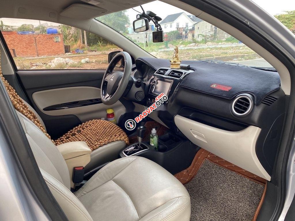 Bán Mitsubishi Attrage CVT đời 2017 xe gia đình, giá 350tr-0