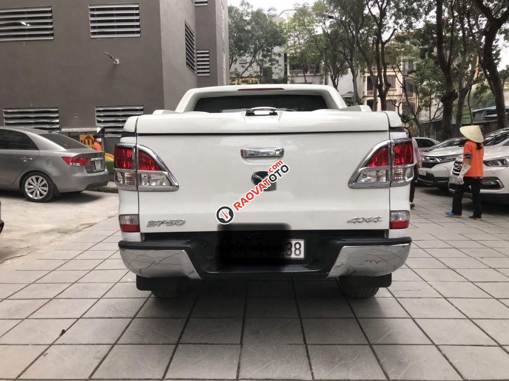 Bán Mazda BT 50 2.2MT sản xuất 2017, màu trắng, nhập khẩu nguyên chiếc số sàn, giá tốt-4