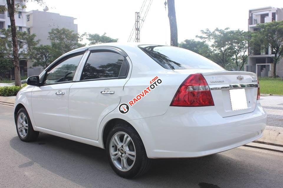 Bán Chevrolet Aveo LTZ 2016 số tự động màu trắng-3