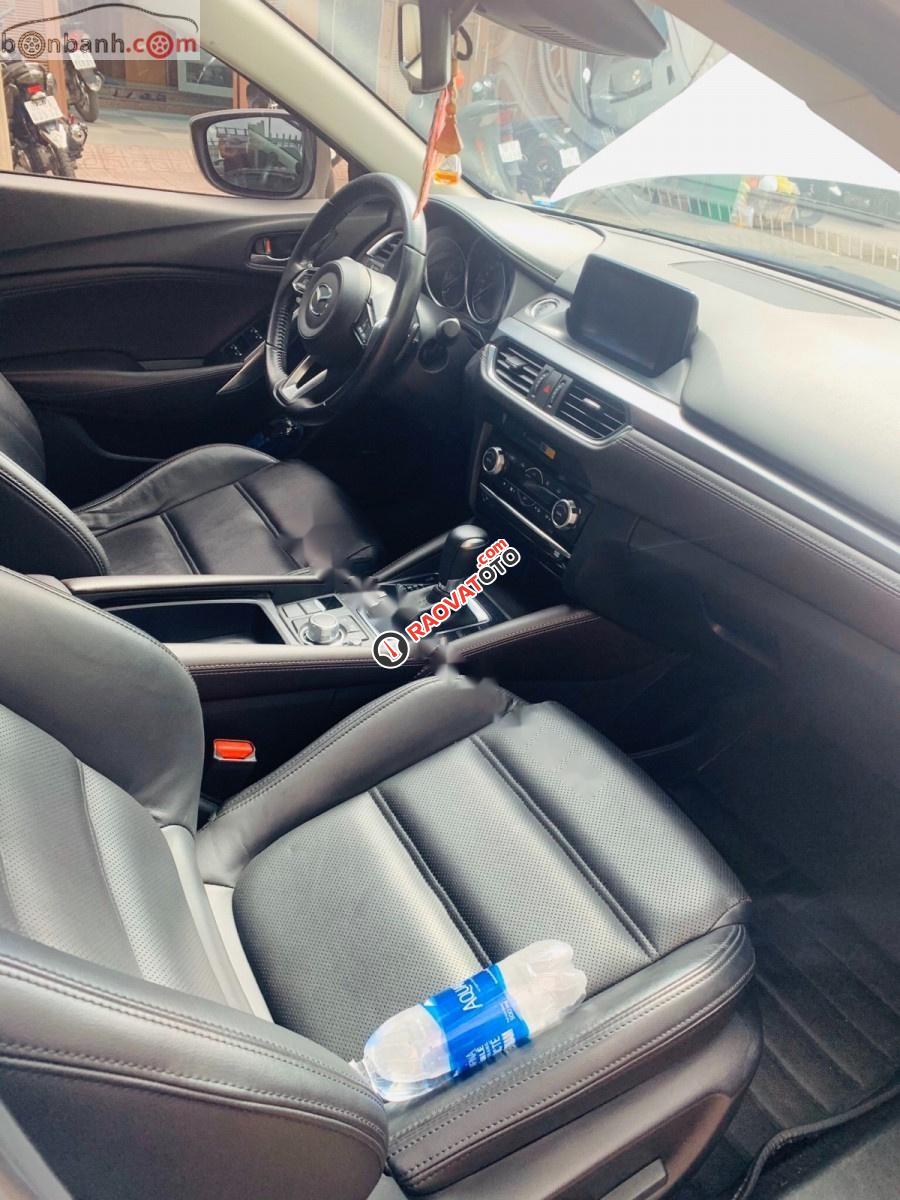 Bán xe cũ Mazda 6 2.0L Premium 2017, màu trắng-4