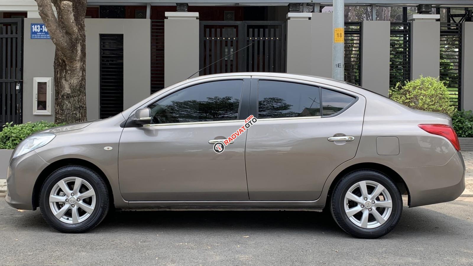 Cần bán lại xe Nissan Sunny sản xuất năm 2013, màu ghi xám, giá chỉ 345 triệu-0