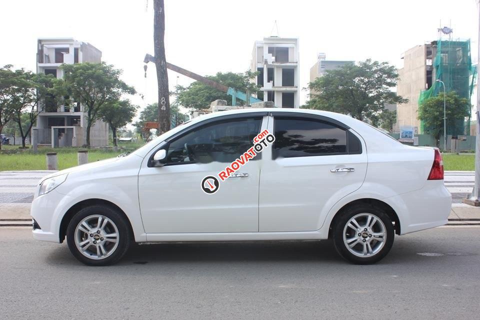 Bán Chevrolet Aveo LTZ 2016 số tự động màu trắng-2