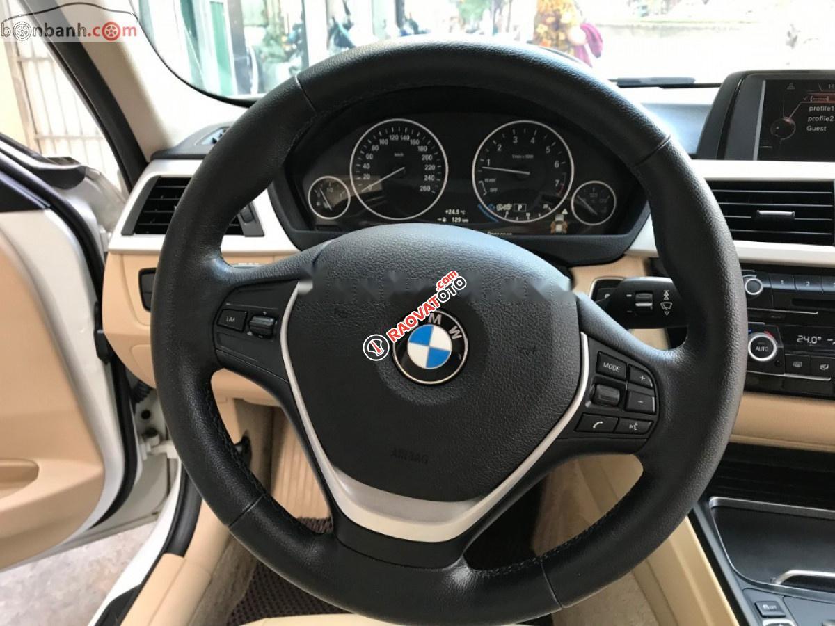 Cần bán xe BMW 3 Series 320i 2016, màu trắng, xe nhập số tự động-8