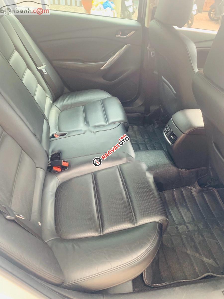 Bán xe cũ Mazda 6 2.0L Premium 2017, màu trắng-0