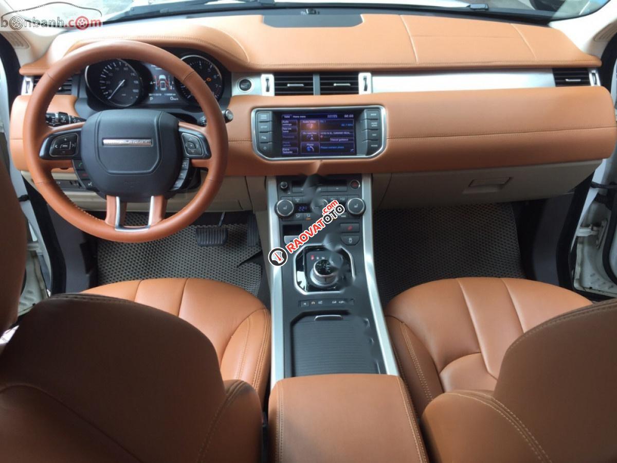 Bán xe LandRover Range Rover Evoque Pure Premium năm 2013, màu trắng, nhập khẩu-4